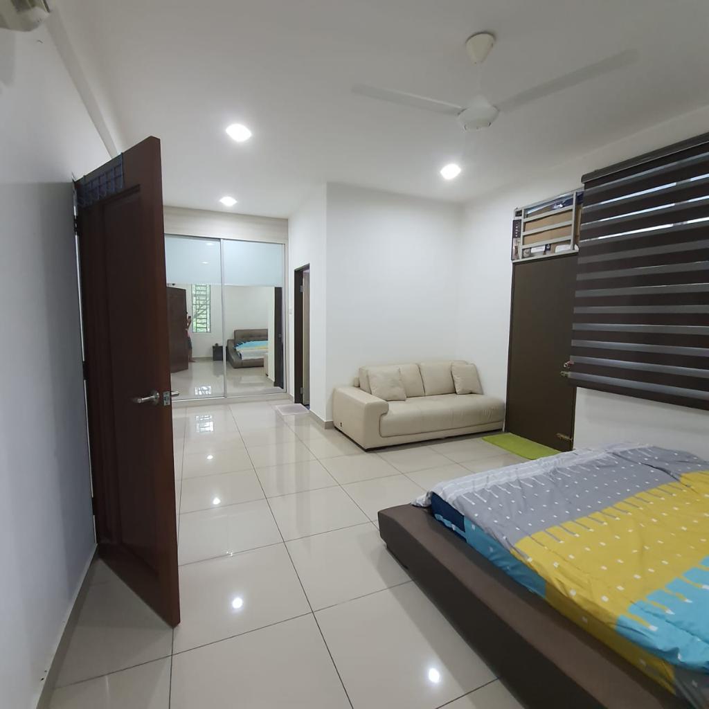 Below Market Value Double Storey Taman Jana - photo 8