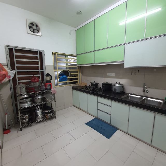 Below Market Value Double Storey Taman Jana - photo 9
