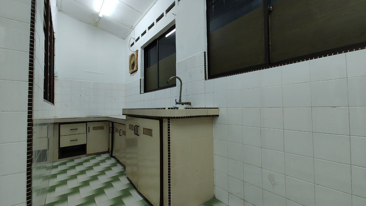 Fully Renovated Taman Kaya Single Storey For Sale - photo 5