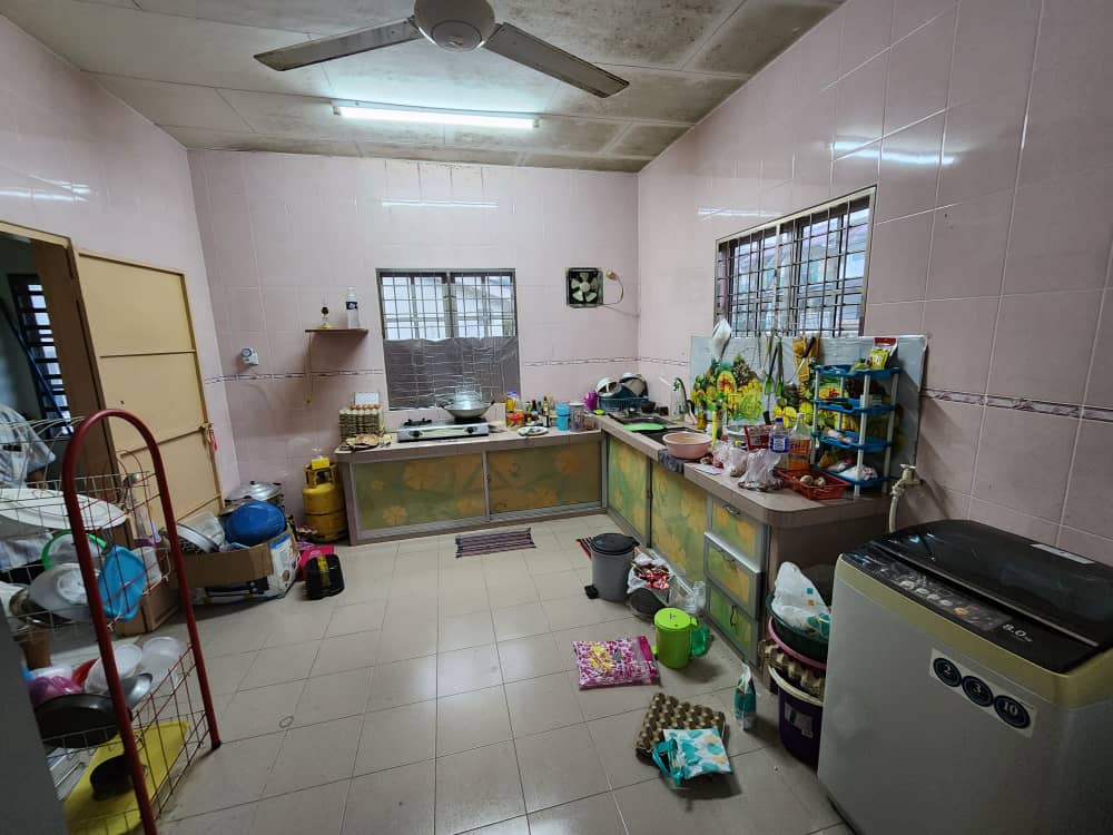 Double Storey Corner For Sale at Taman Suria - photo 6