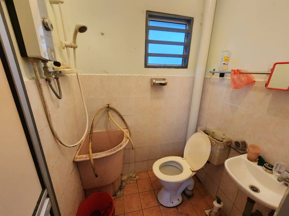 Double Storey Corner For Sale at Taman Suria - photo 8
