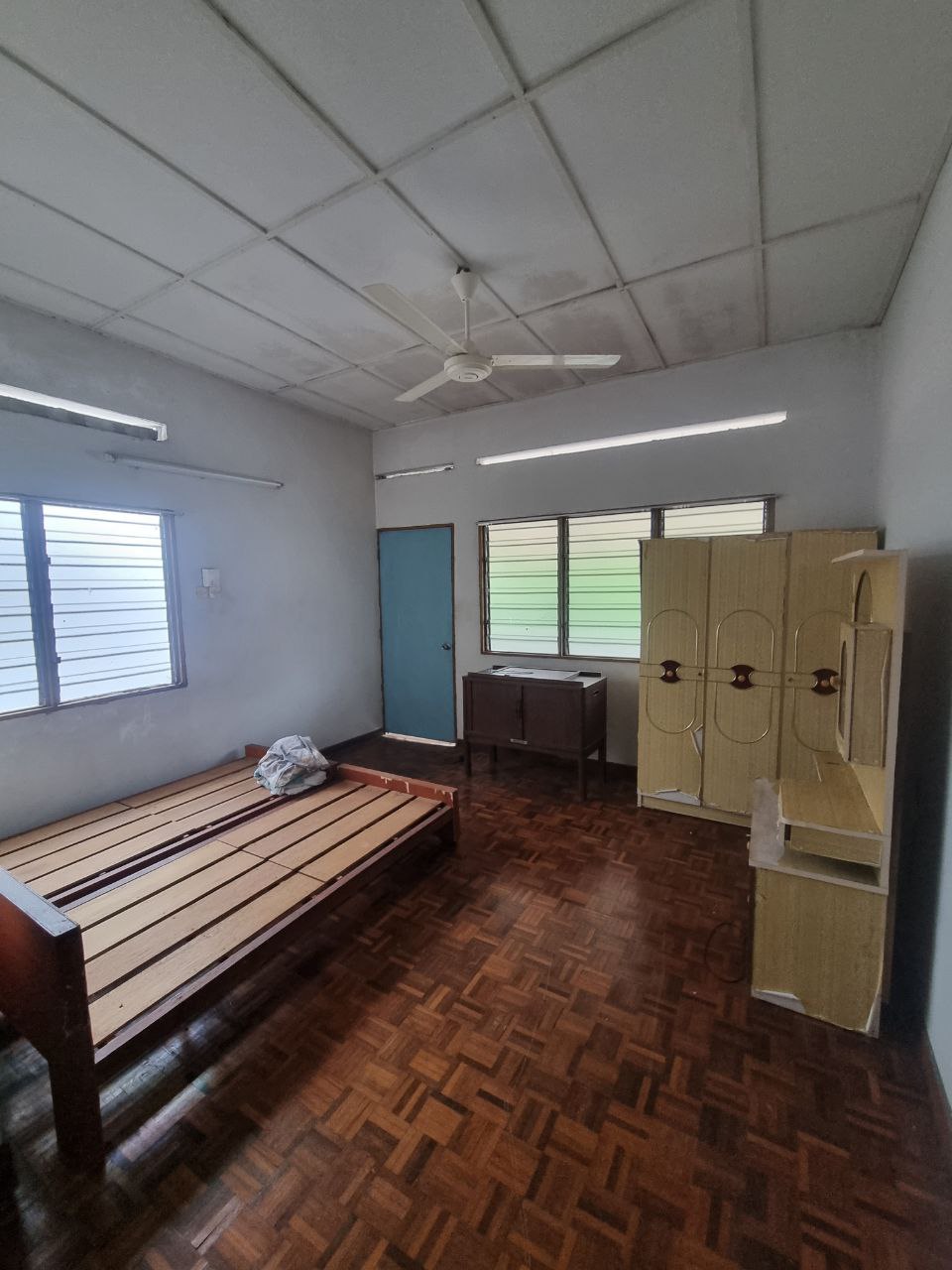 Double Storey Terrace House in Taman Sentosa - photo 8