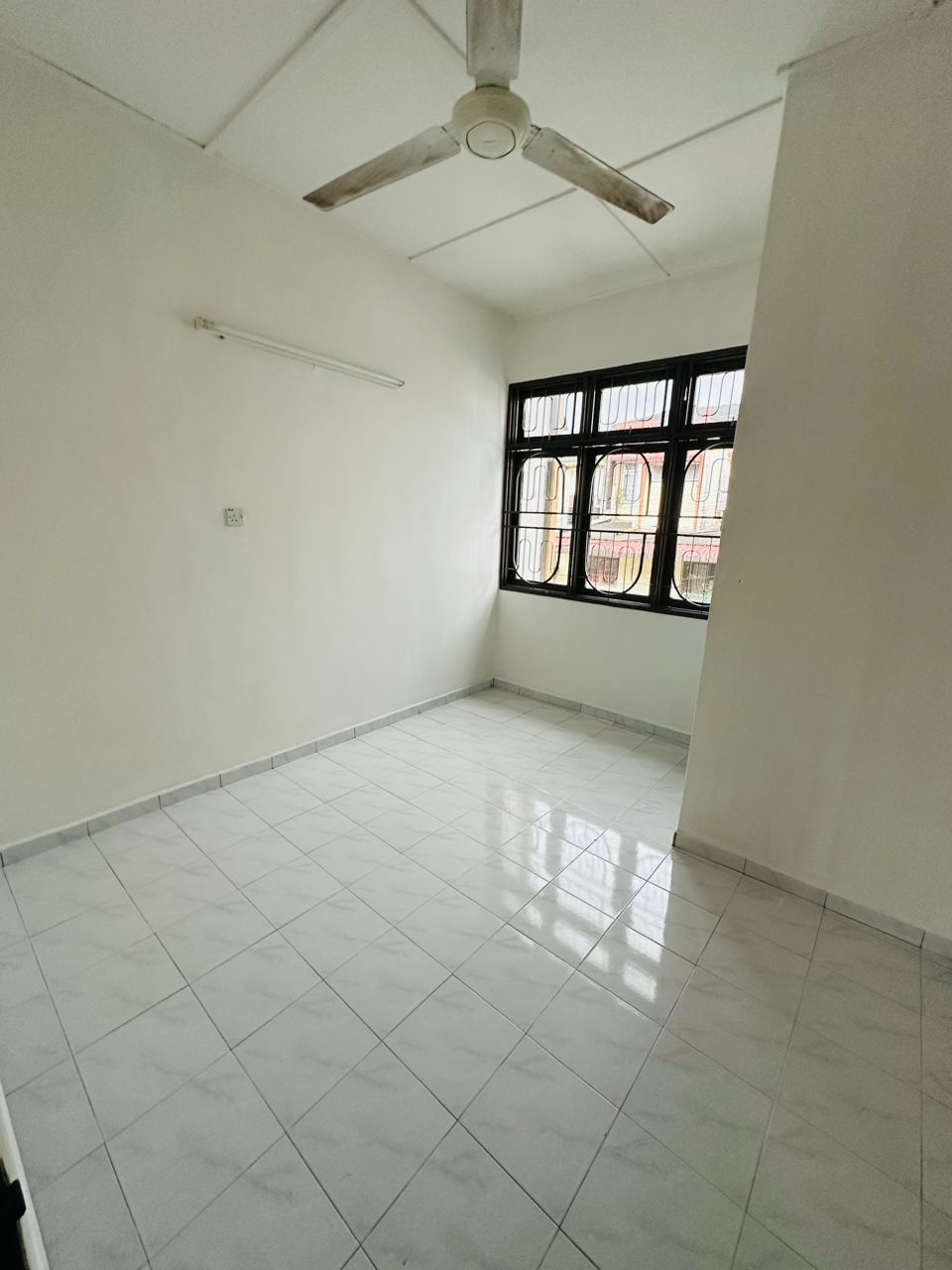 2 Units Freehold 3 Storey Fair Park Ipoh For Sale - photo 11