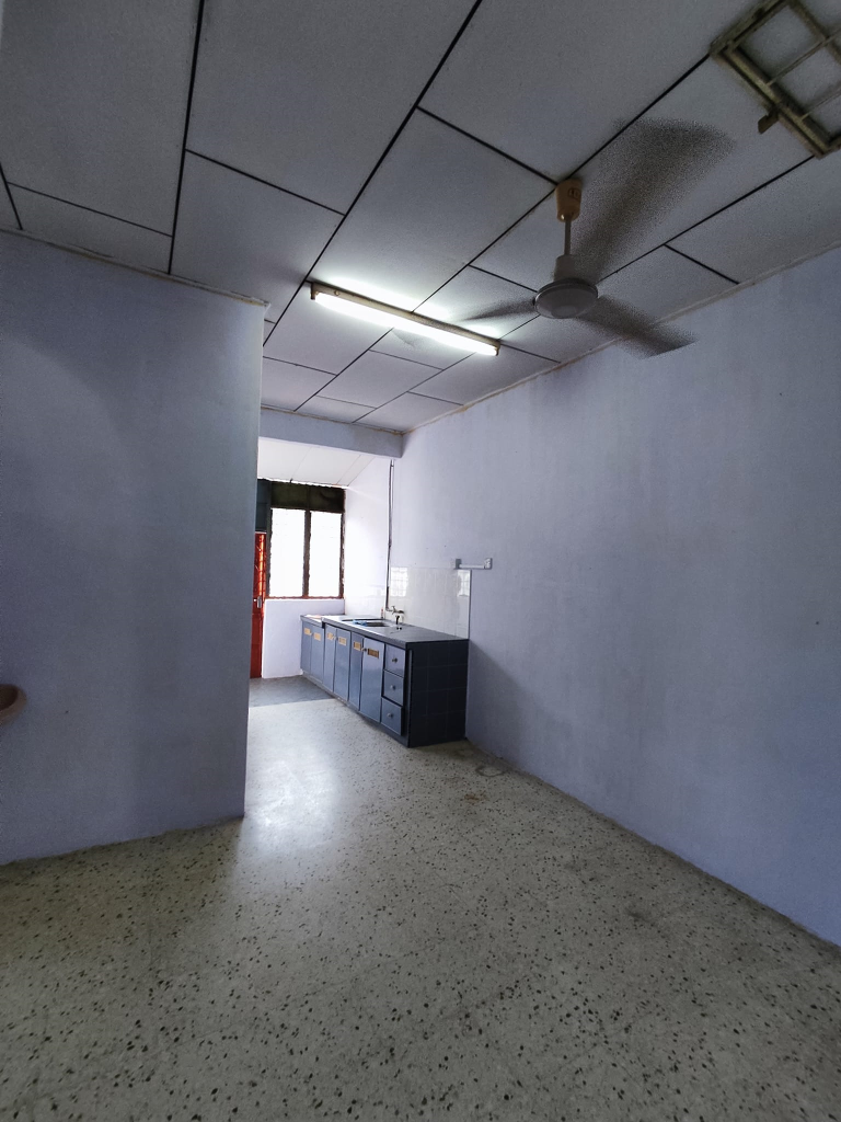 Below market value  Simpang Taman Sungai Mas - photo 8