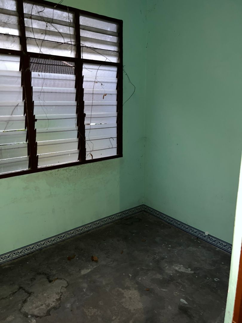 Rumah Teres Setingkat Untuk Dijual di Taman Mewah - photo 2