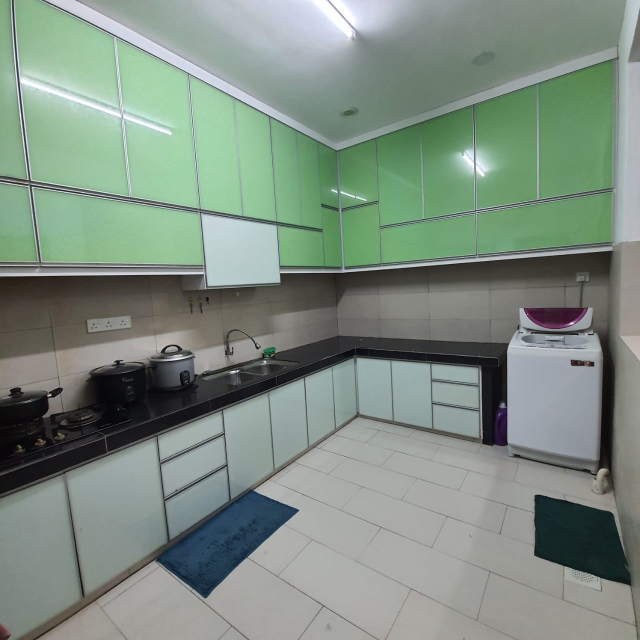 Fully Renovated Fully Furnished Taman Jana Utama - photo 6