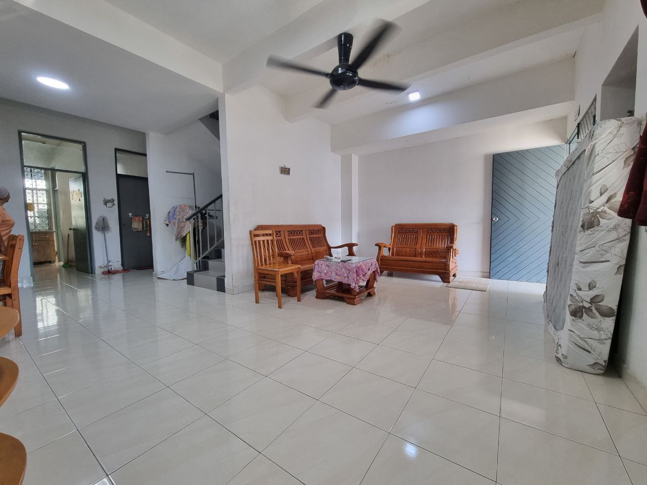 Double Storey in Taman Marisa Taiping Perak - photo 3