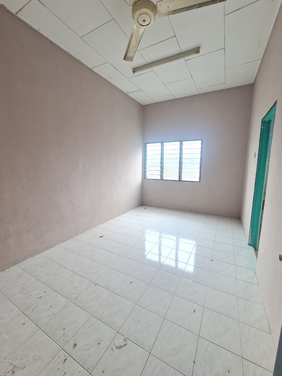 Double Storey Taman Ria For Sale - photo 10
