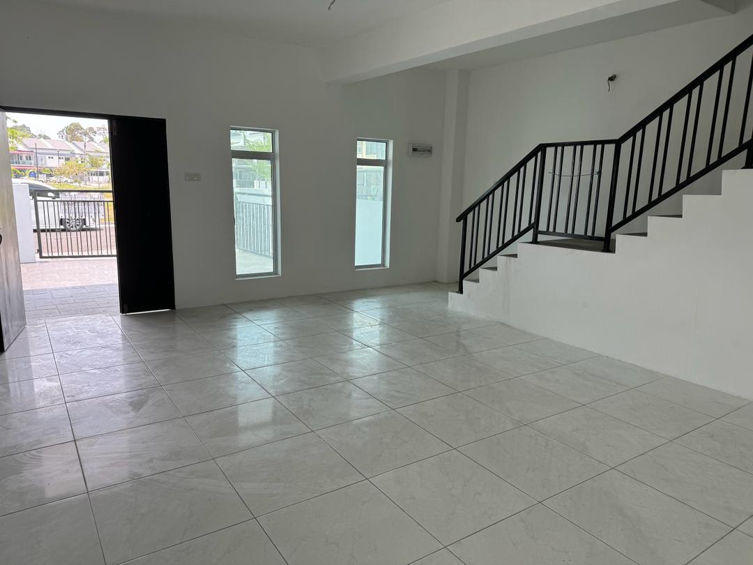 Rumah Dua Tingkat Garden Desa Pengkalan Bersatu - photo 3