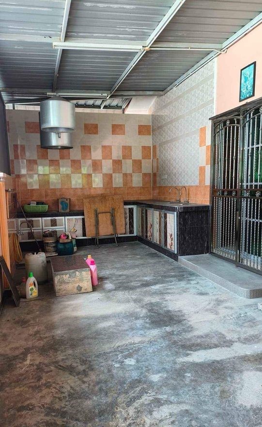 Kampung Boyan Corner Lot Double Storey house - photo 4