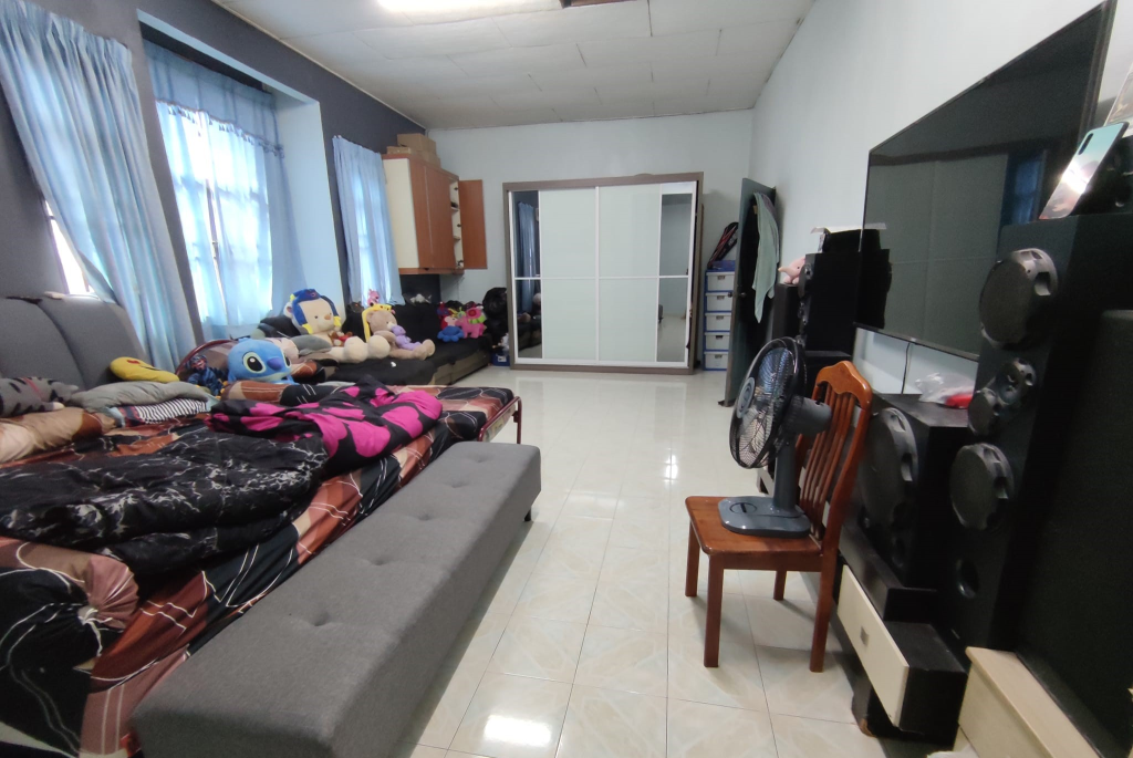 Simpang Taman Ria Double Storey House For Sale - photo 3