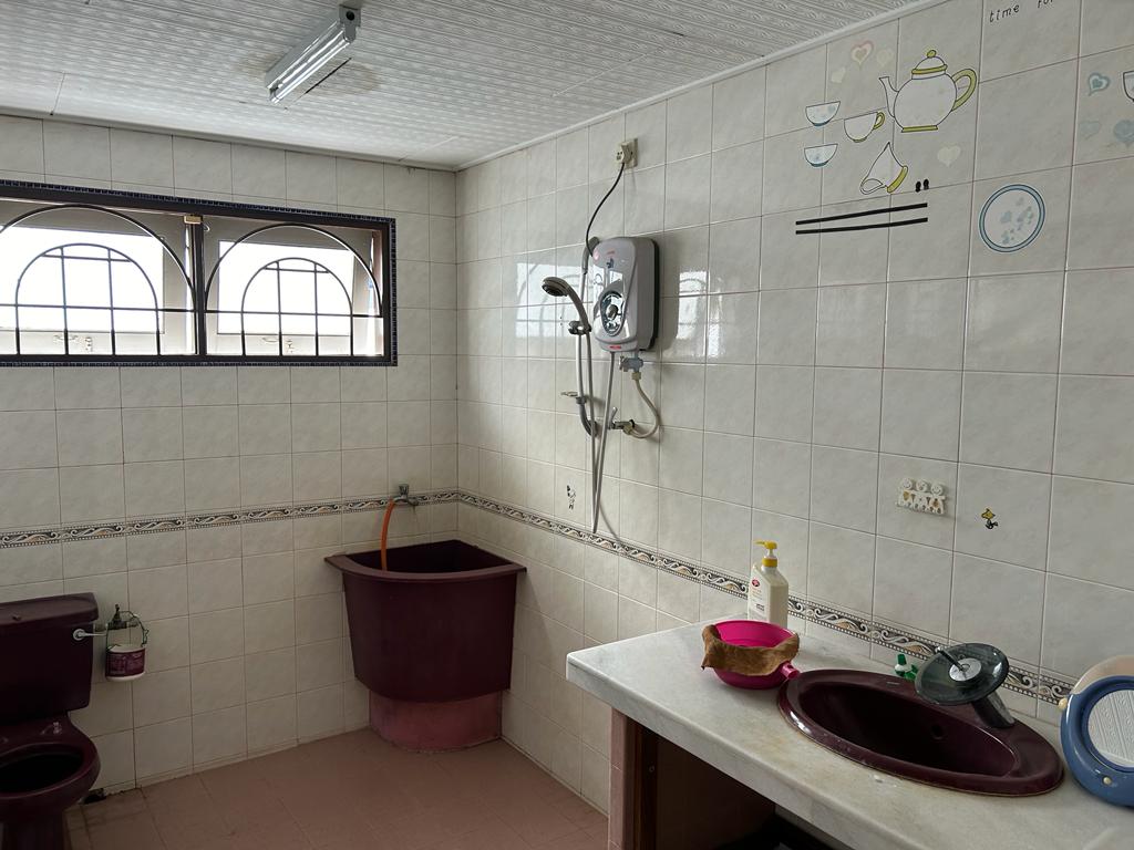 Double Storey Semi D Near Aeon Kamunting For Sale - photo 4