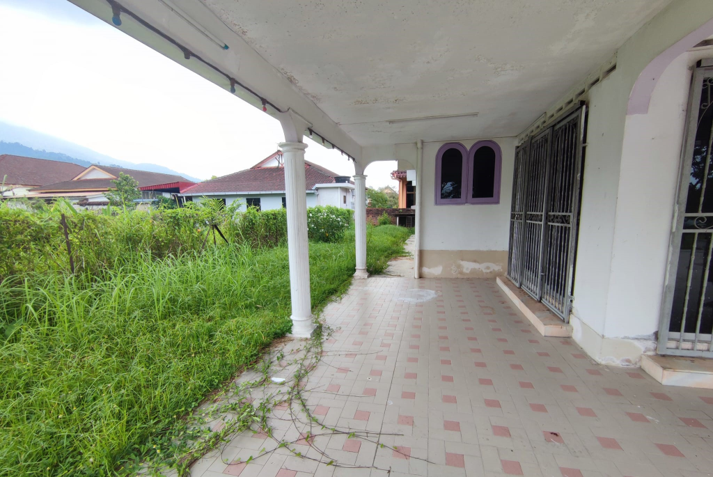 Bungalow Nearby Kamunting Golf Club For Sale - photo 2