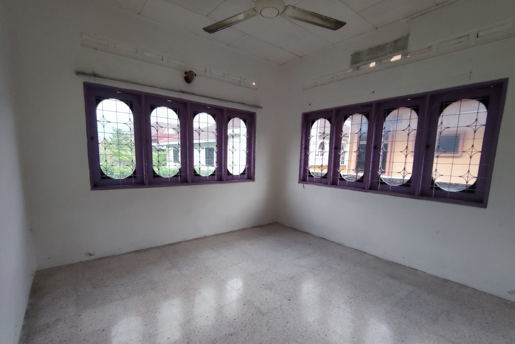 Bungalow Nearby Kamunting Golf Club For Sale - photo 3
