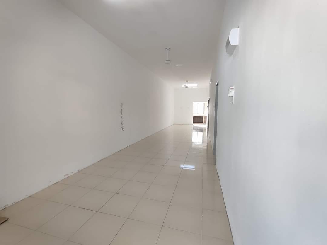 Rumah Setingkat Pegangan Bebas Taman Kaya Dijual - photo 3