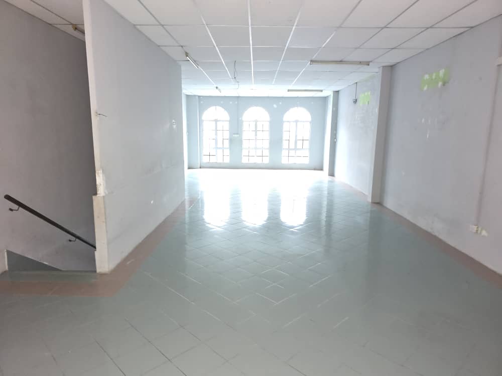 Shop Double Storey For Rent At Taiping Town - photo 2