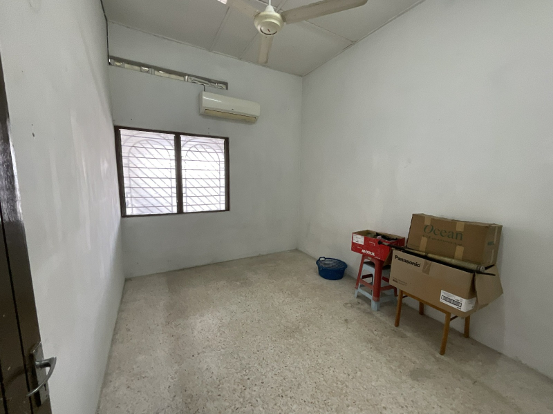 Single Storey Taman Pertama For Sale - photo 3