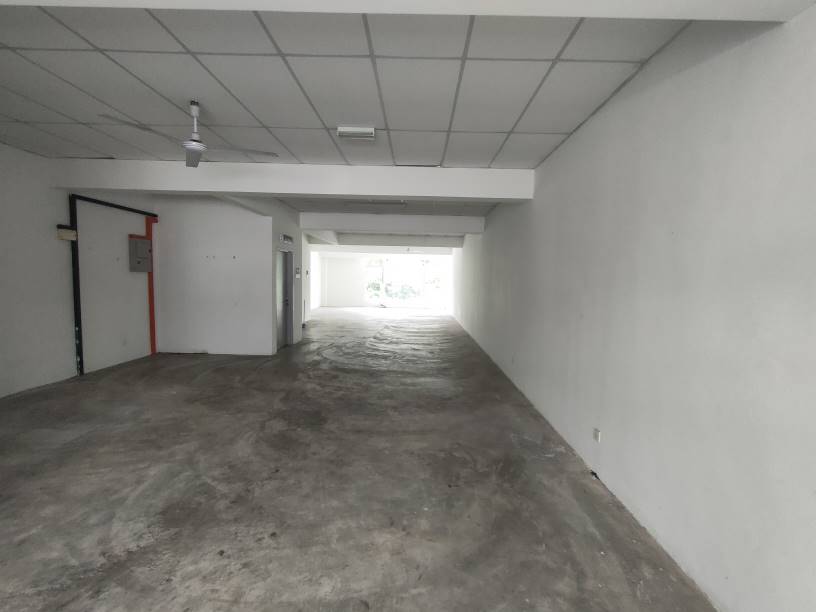 1ST Floor Shop Hillpark Avenue Benson - photo 7