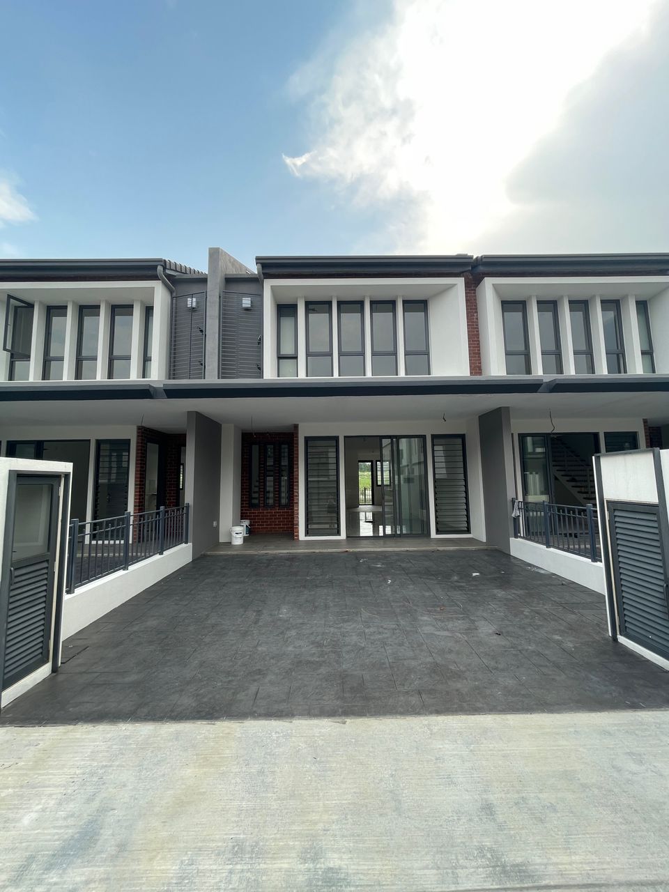 Elmina Garden Ilham Residence Shah Alam by Matt - photo 2