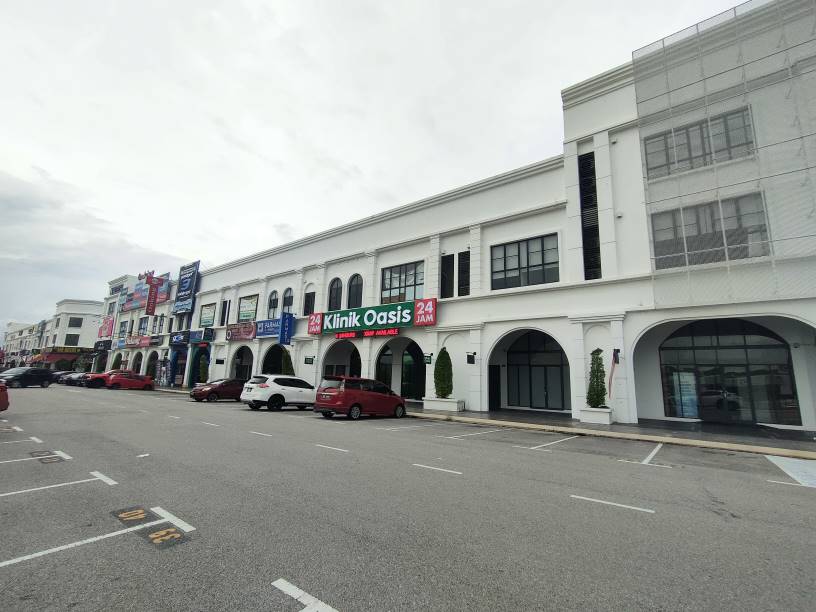 2 Storey Shop Esplanad Eco Grandeur by Benson