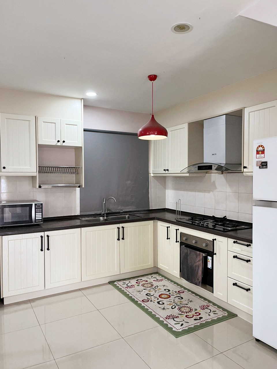 Corner 2 Sty Seri Coalfields Hibiscus1 by Kevin - photo 2
