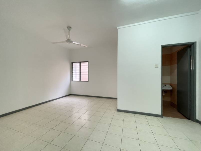 3 Storey Subang Bestari Seksyen U5 by Mike - photo 8