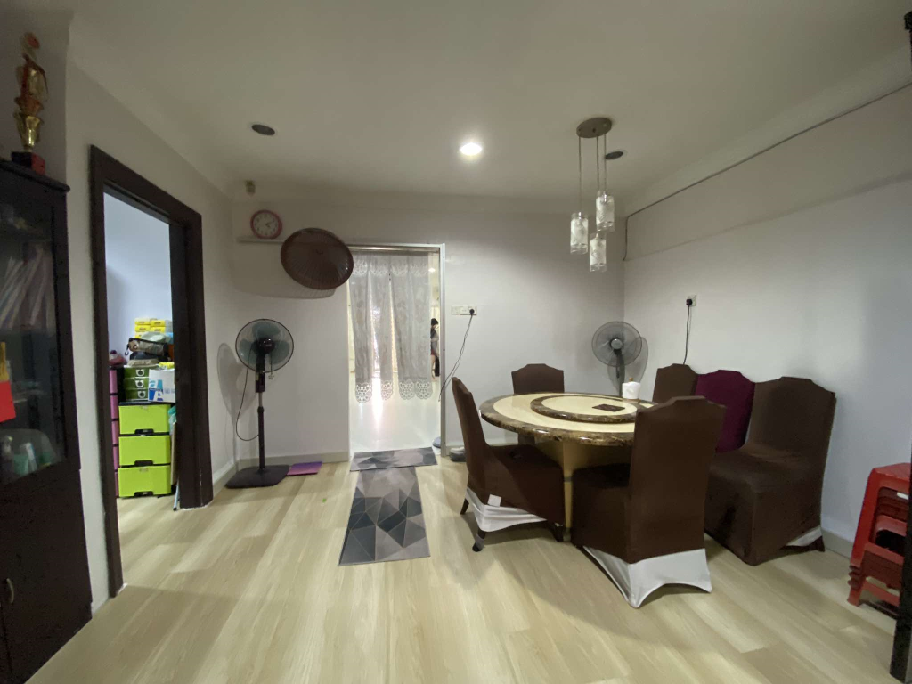 Non Bumi 2 Sty House Sek 7 Shah Alam by Emily - photo 3