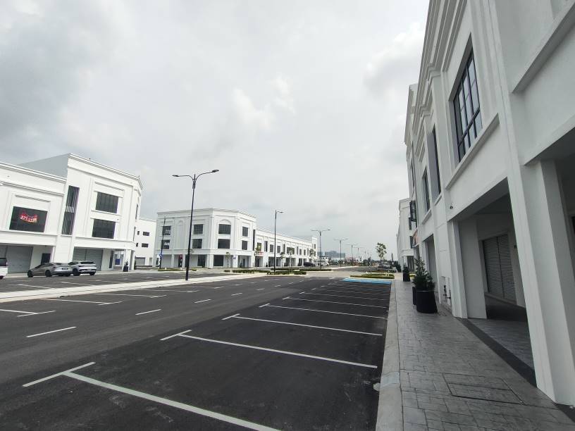 Facing Mainroad Gf Utopia Shop by Benson - photo 5