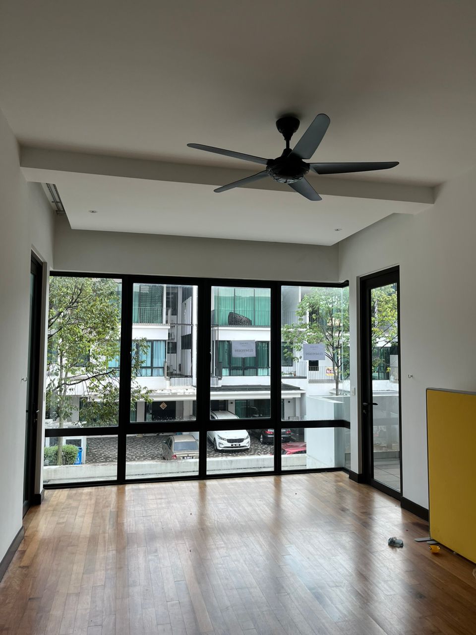 Duta Villa 3 Storey Setia Alam by Benson - photo 2