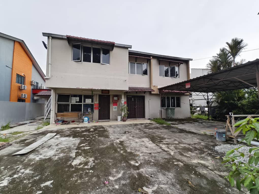 2 Sty Bungalow Petaling Jaya Seksyen 17 by Matt - photo 2