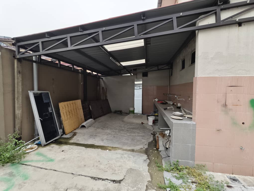 2 Sty Bungalow Petaling Jaya Seksyen 17 by Matt - photo 5