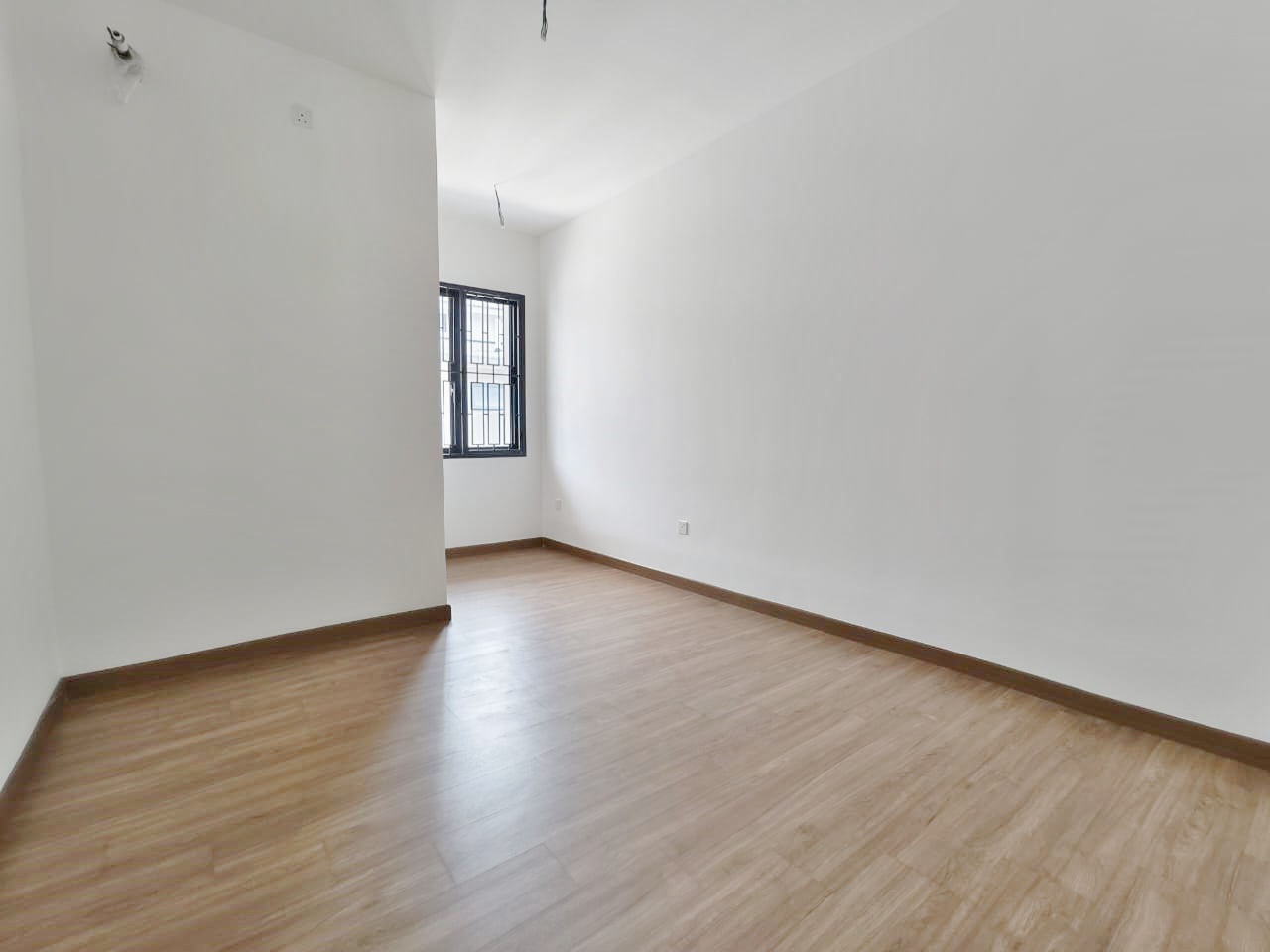 Brand New End Lot Elmina green 5 by Michael - photo 9