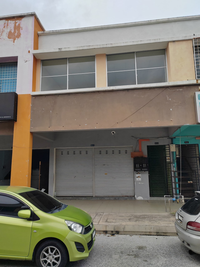 First Floor Shop Dataran Suria by Chee Hin - photo 13