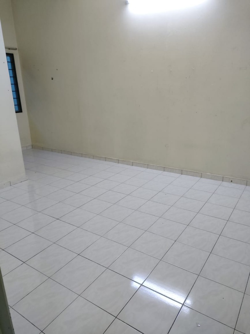Jln Kristal, Sek 7 Shah Alam 2 sty terrace by JR - photo 5