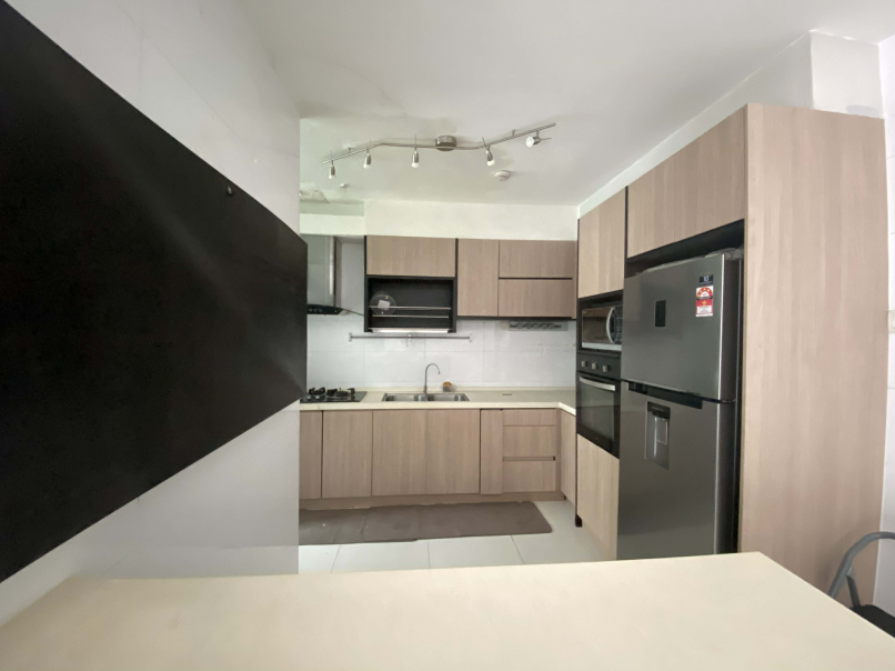 Aqua Villa Townhouse Sek 7 Shah Alam by Emily - photo 4