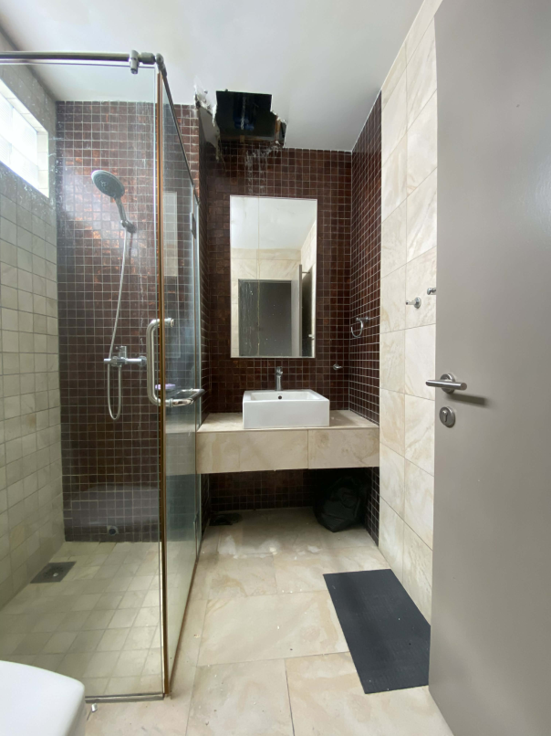 Aqua Villa Townhouse Sek 7 Shah Alam by Emily - photo 12