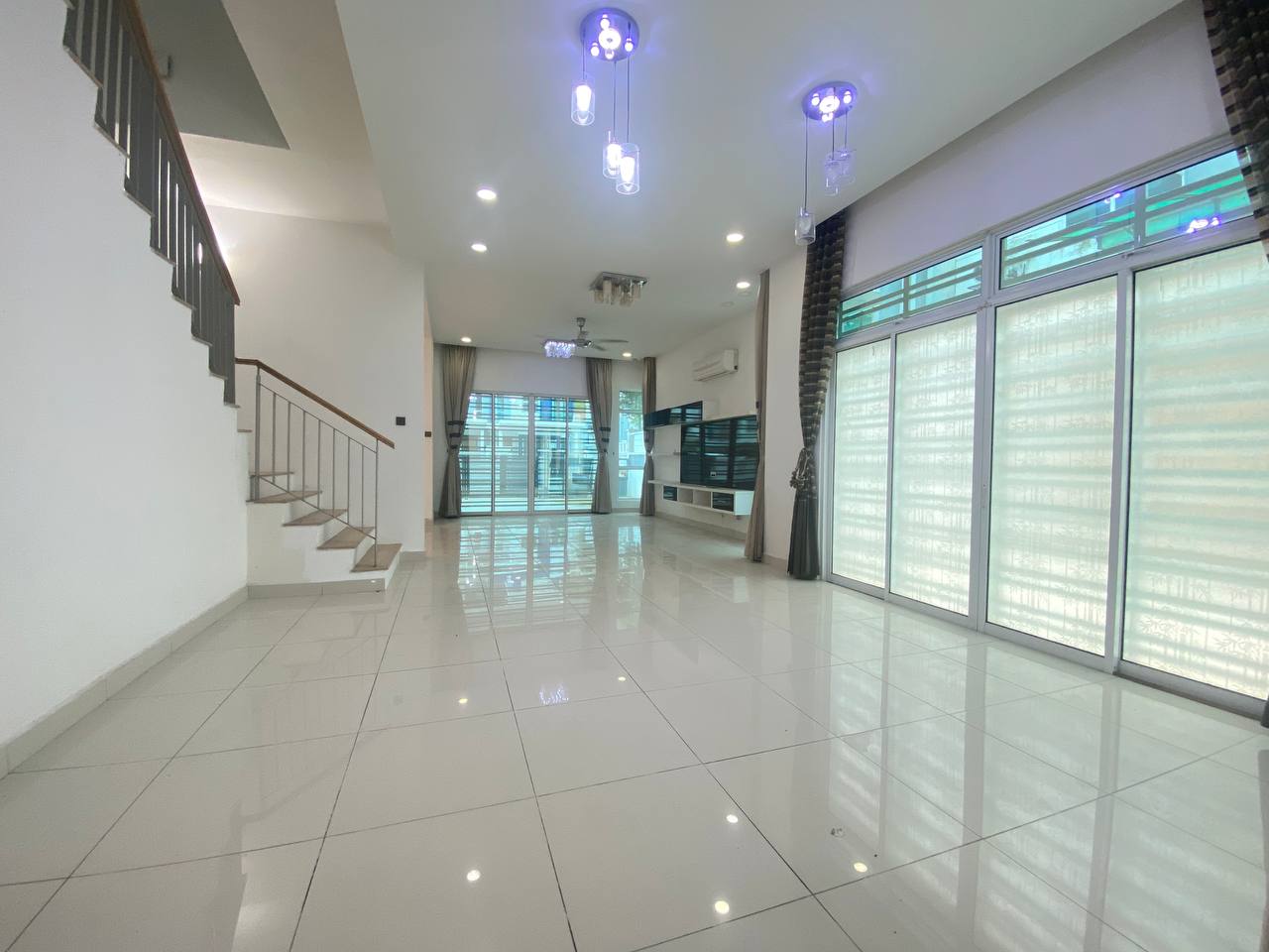 Semi D House Greenhill Residence U10 by Emily - photo 10