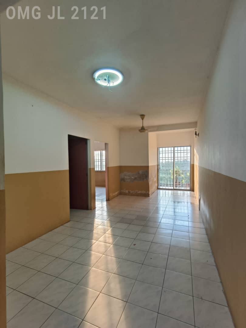 Golden Villa Apartme ...