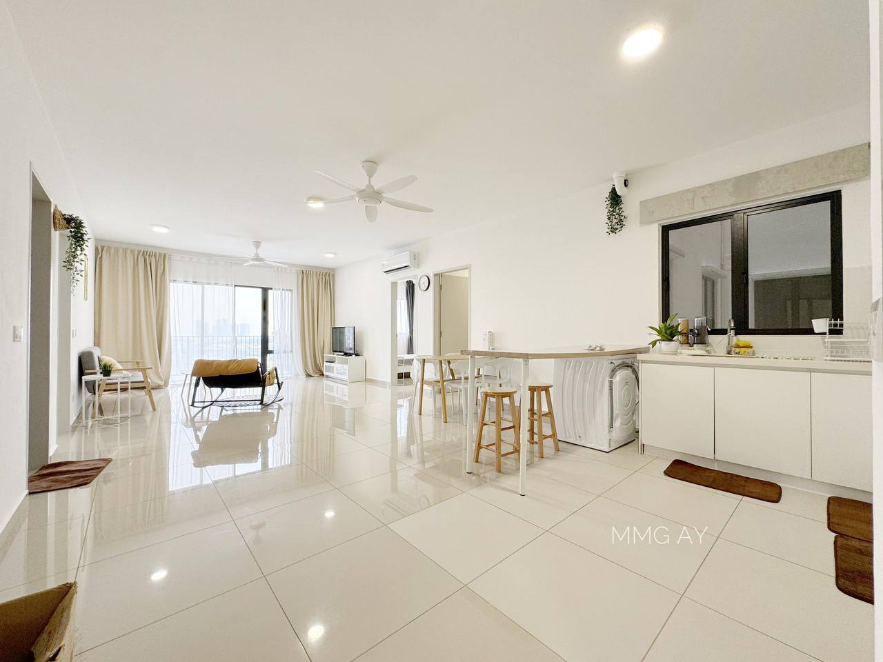 Fully Furnished Huni ...
