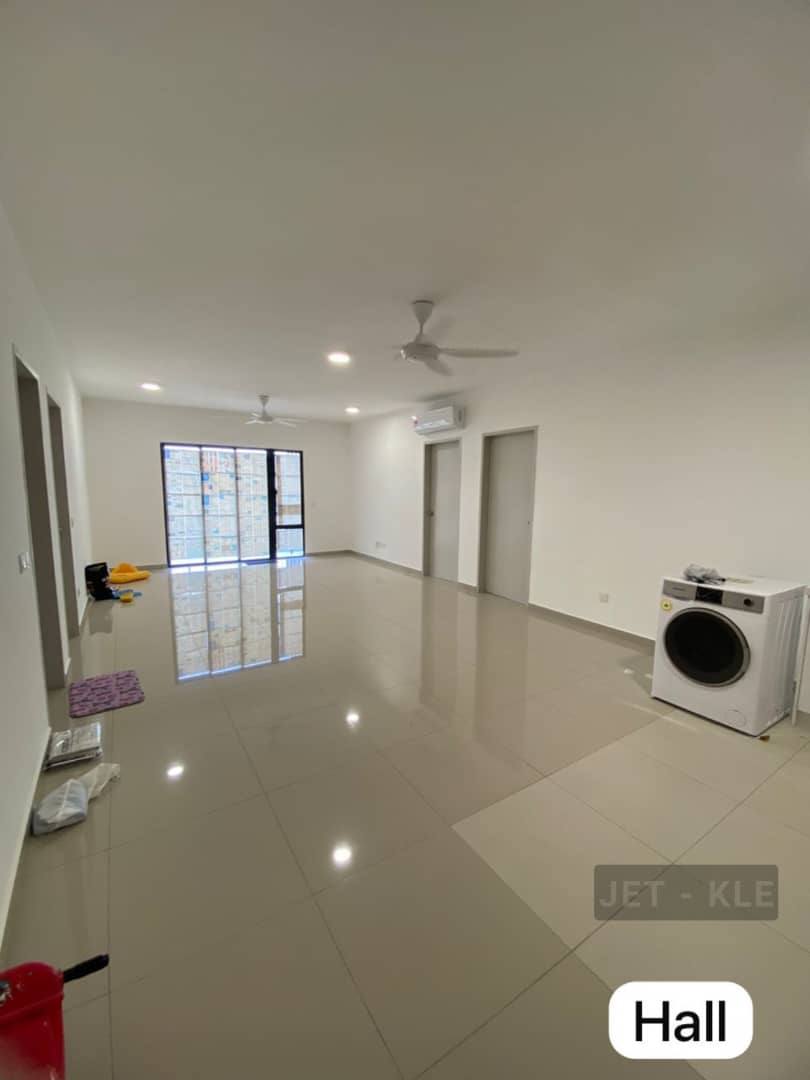 Huni Residence Setia ...