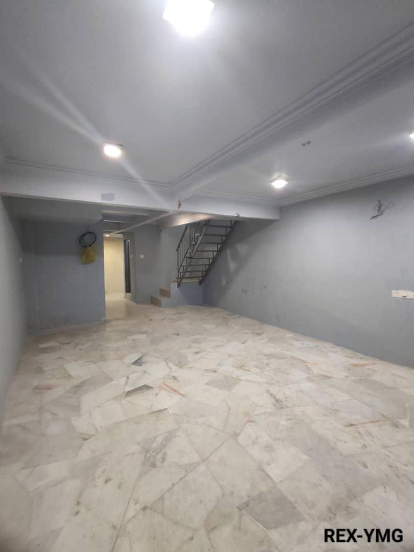 More Parking Taman S ...