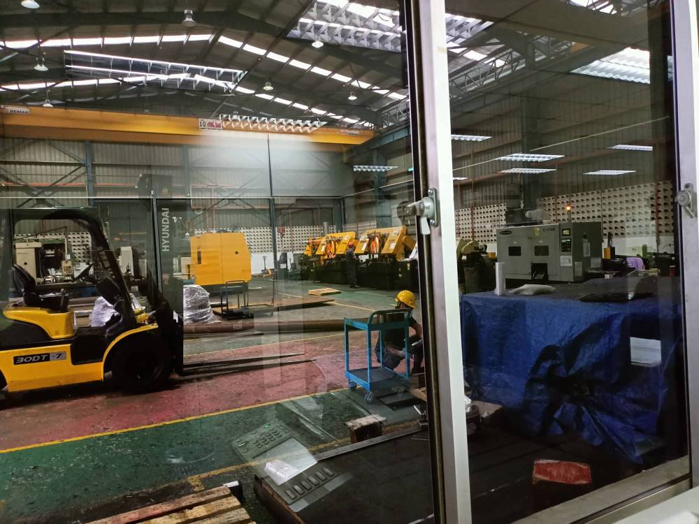 Detached factory at Taman Perindustrian Kip - photo 6