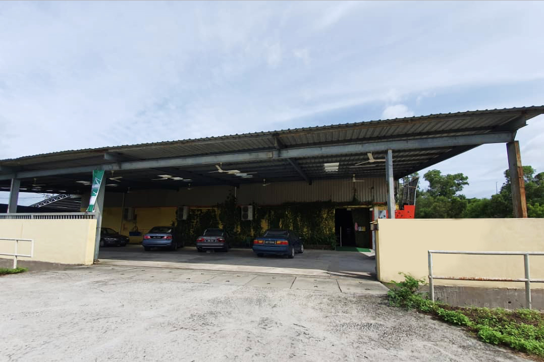Corner Factory Kawasan Perindustrian Sri Rapat - photo 3