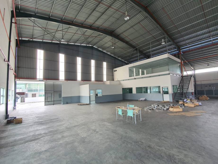 Corner Factory Kawasan Perindustrian Gopeng - photo 3