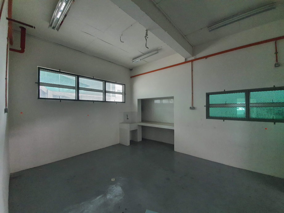 Corner Factory Kawasan Perindustrian Gopeng - photo 7