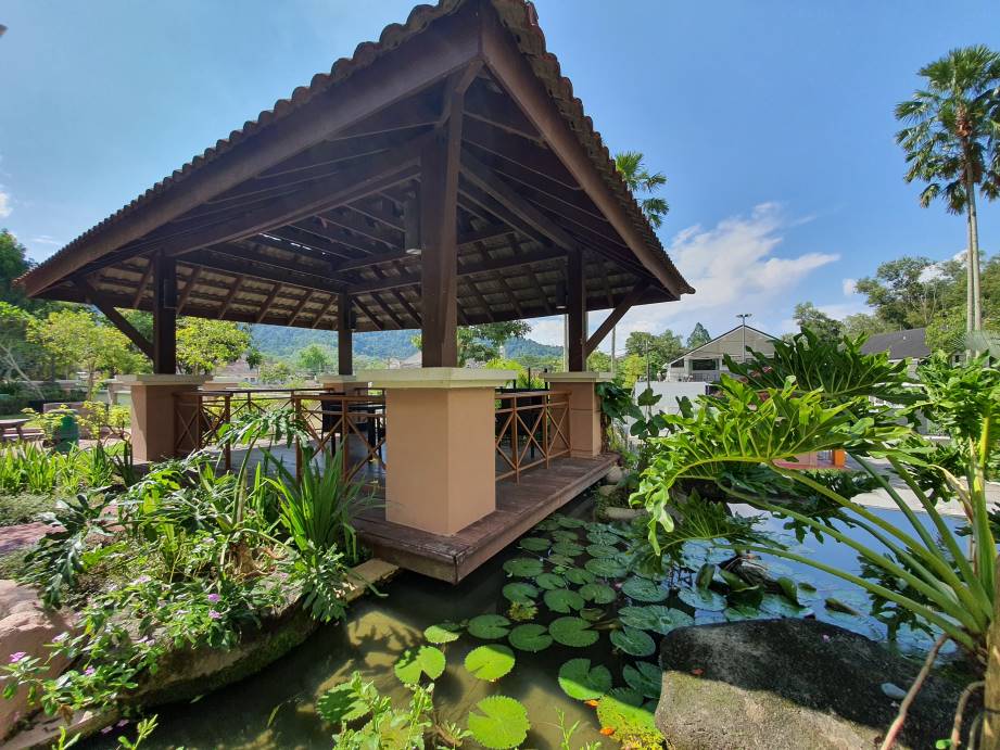 Fully Furnished Golf Vista Resort Homes Meru Ipoh - photo 10