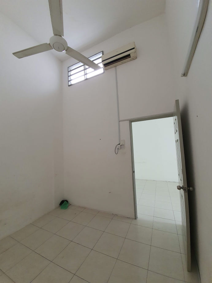 Desa Lahat Sri Wang, Ipoh Single Storey House - photo 4