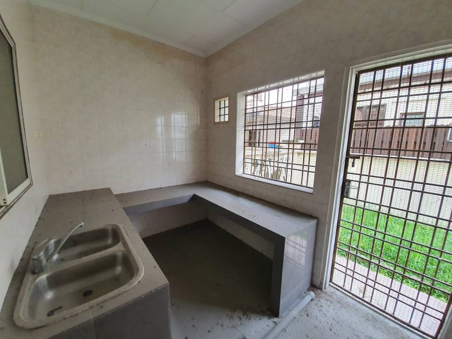 Pasir Puteh Ipoh Double Storey Semi D House - photo 5