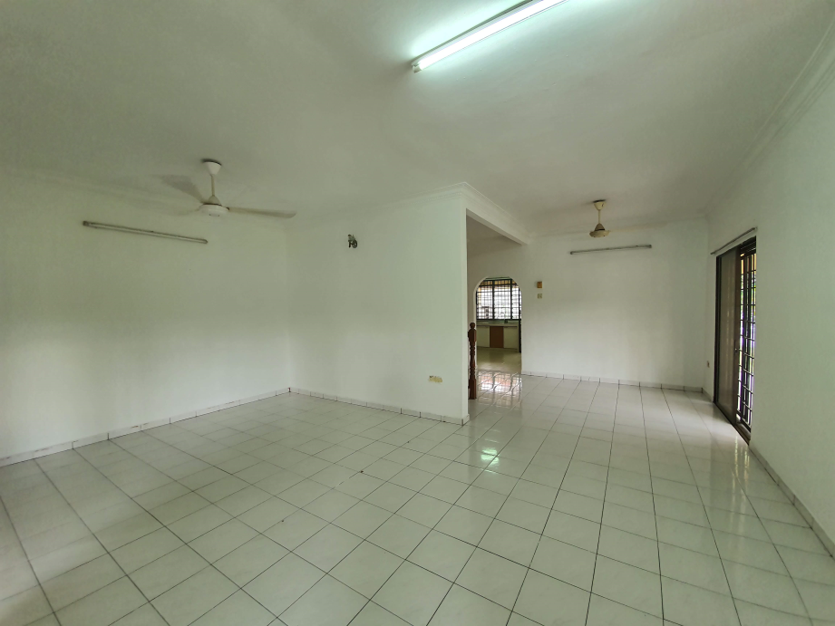 Double Storey Corner House For Rent - photo 6