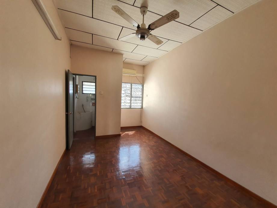 Taman Melor Pasir Puteh Double Storey House - photo 7